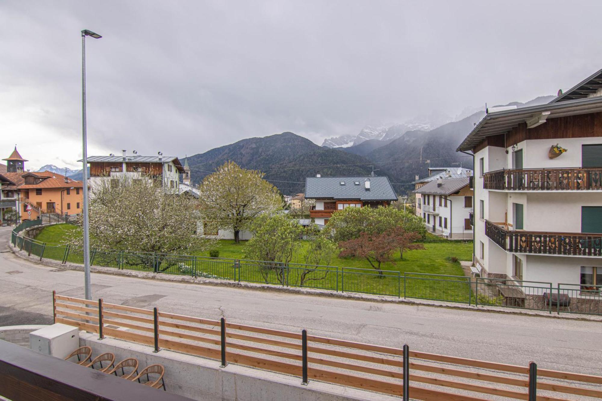 Chalet Cridola Dolomiti Experience Lorenzago Di Cadore Exterior foto